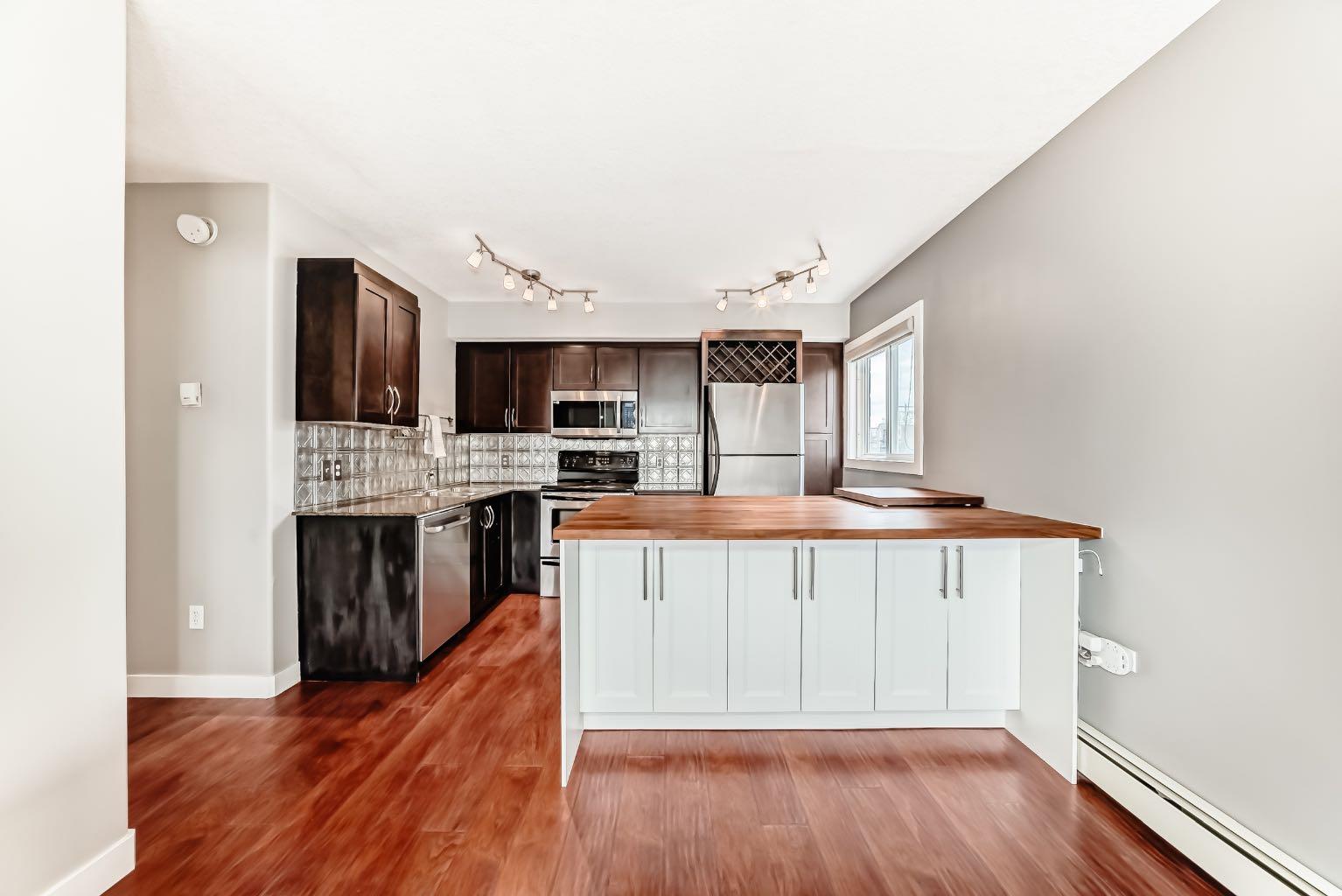 2902 17 Avenue SW 4