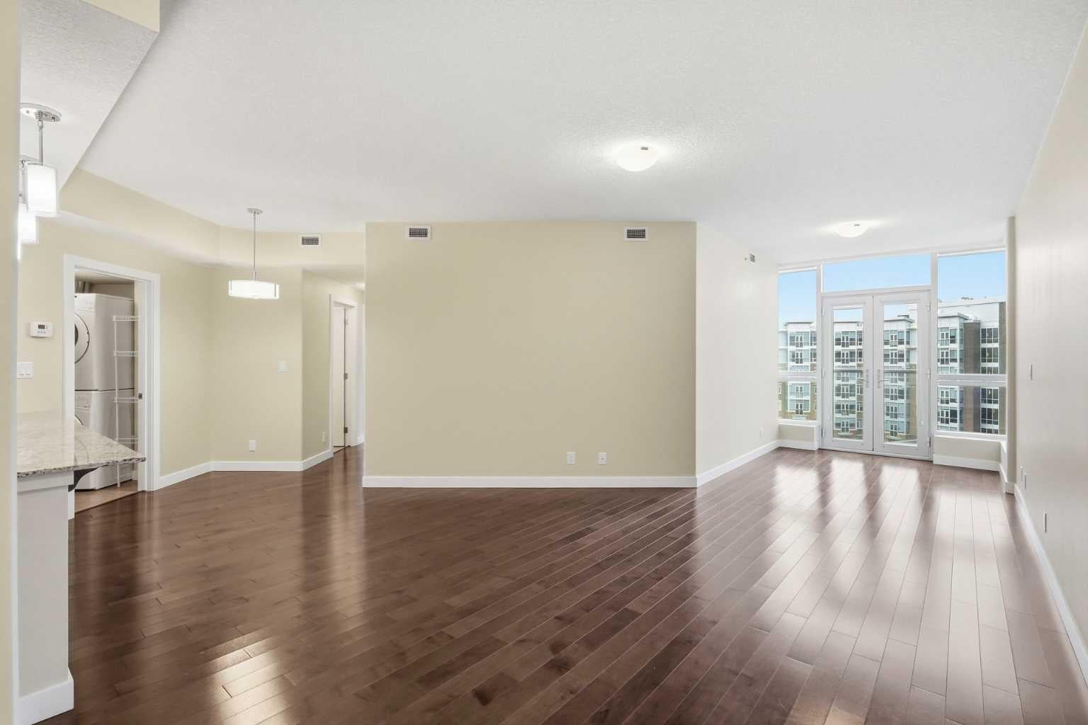 16 Varsity Estates Circle NW 701