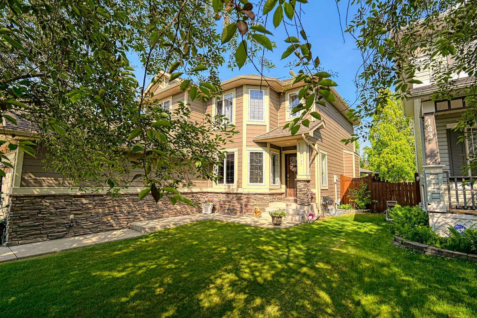 179 West Lakeview Passage