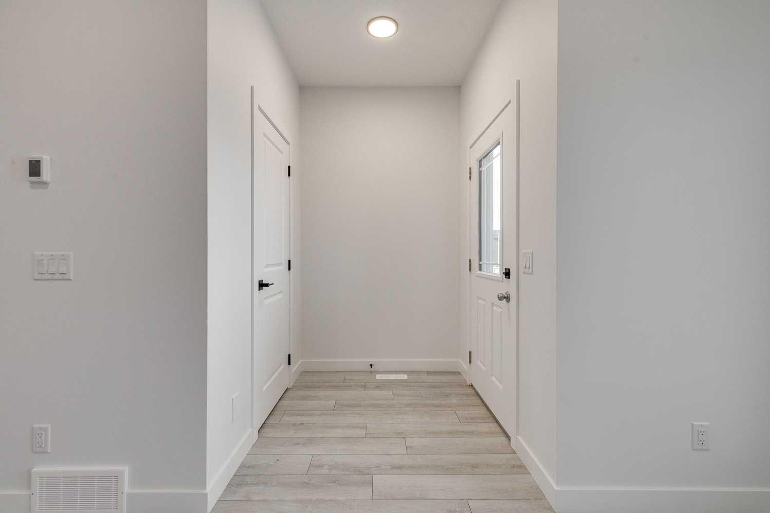 479 Hotchkiss Manor SE