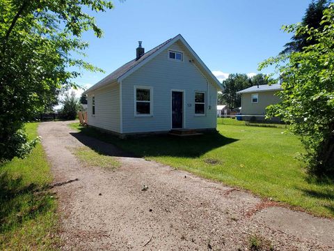 Photo of 531 65 Street, Edson, AB T7E 1M2 (MLS # A2326316)