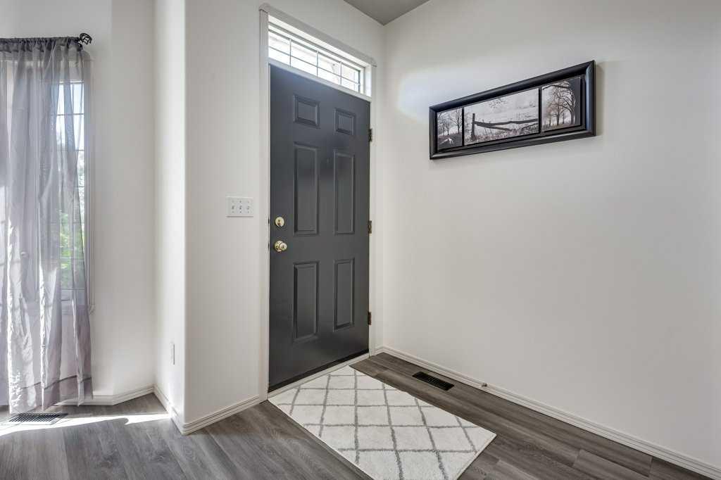 7 Adams Close