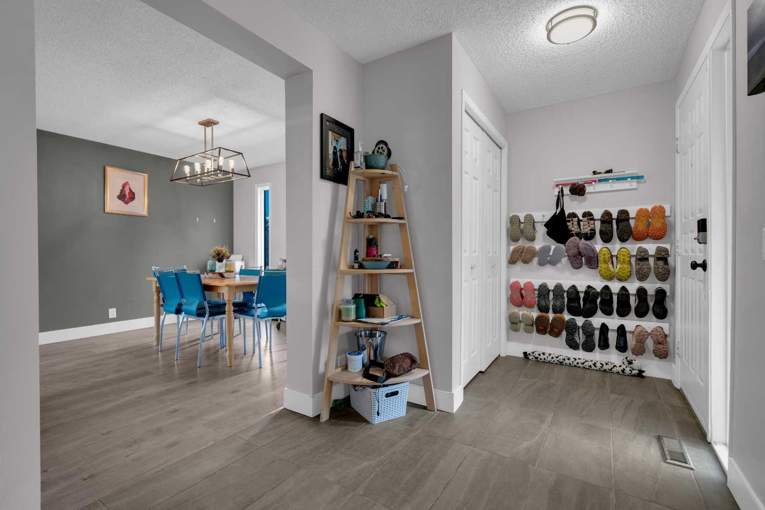 28 Woodglen Close SW