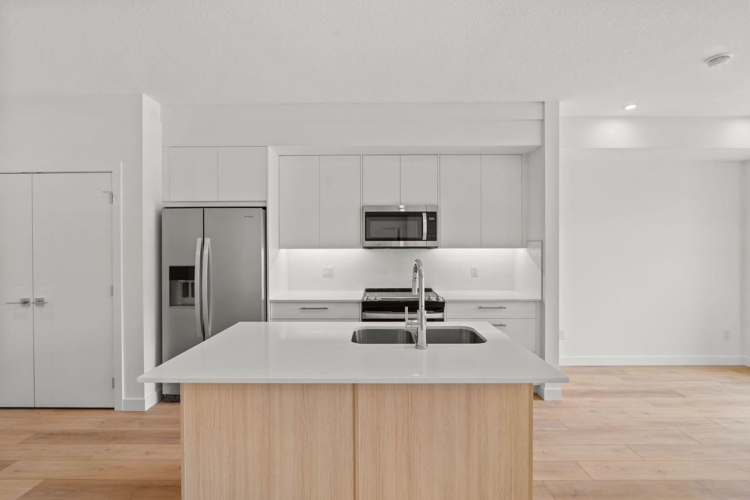 150 Carrington Gate NW 4214