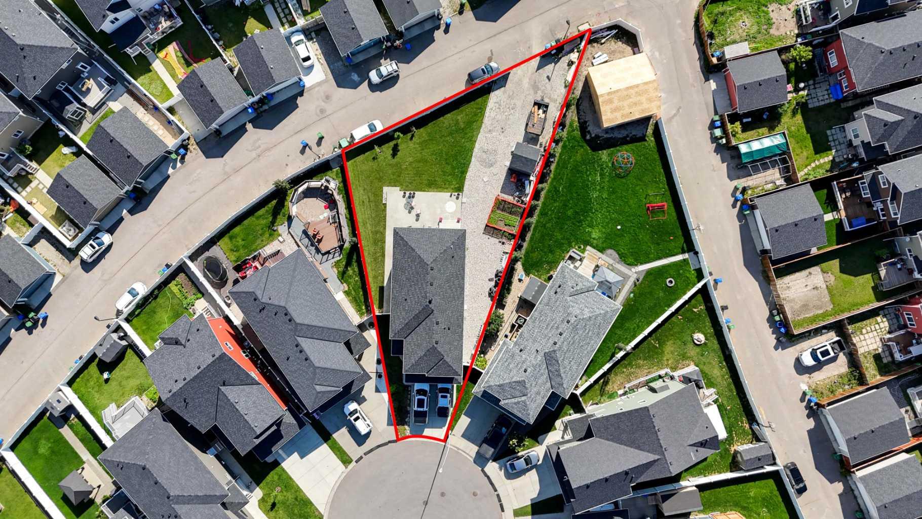 32 Redstone Court NE