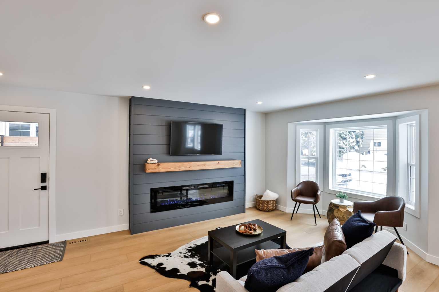 330 Wascana Crescent SE