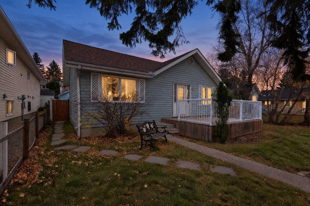 Photo of 4610 47 Street, Olds, AB T4H 1C6 (MLS # A2354282)