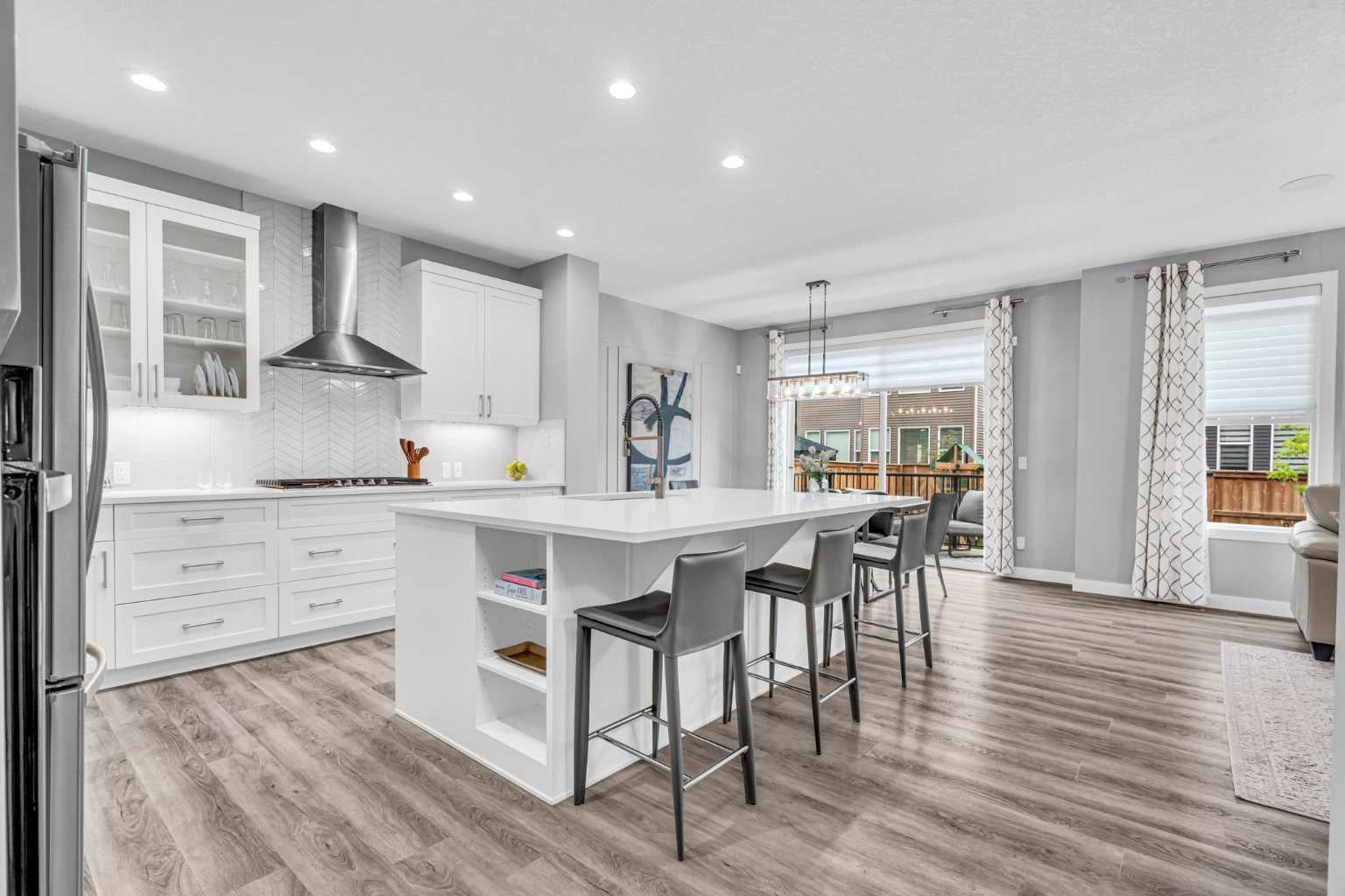 49 Creekside Avenue SW