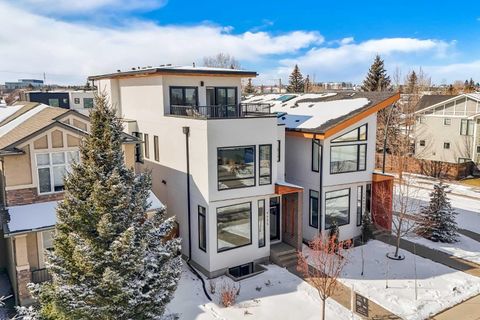 Photo of 4905 21 Street SW, Calgary, AB T2T 5B7 (MLS # A2314019)