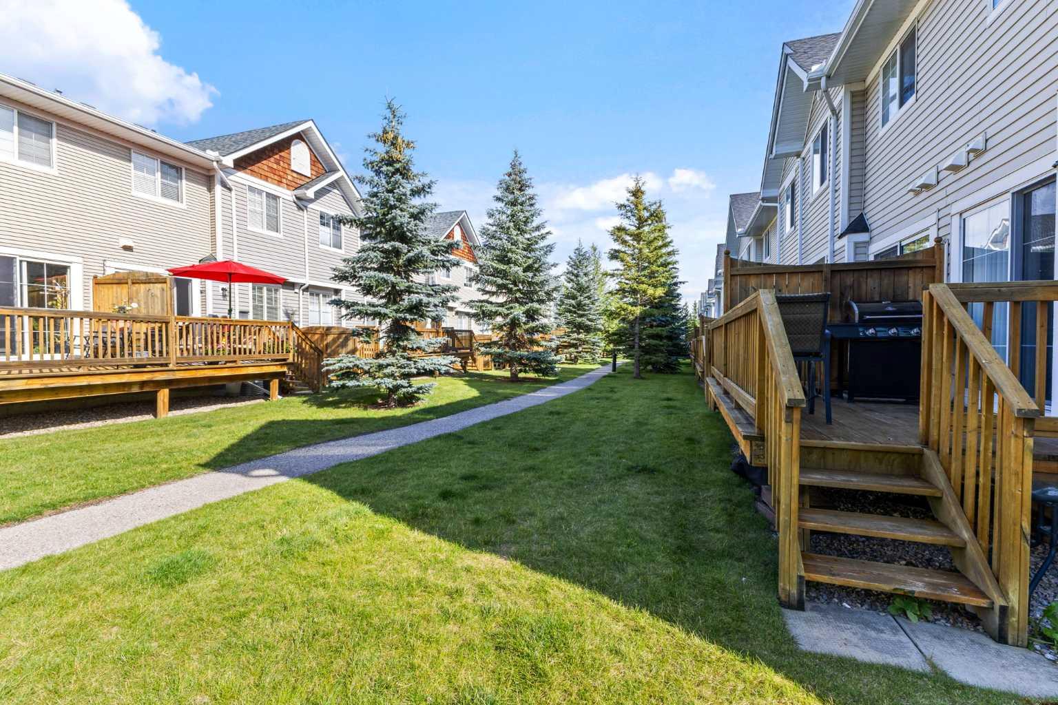 70 Country Village Villas NE