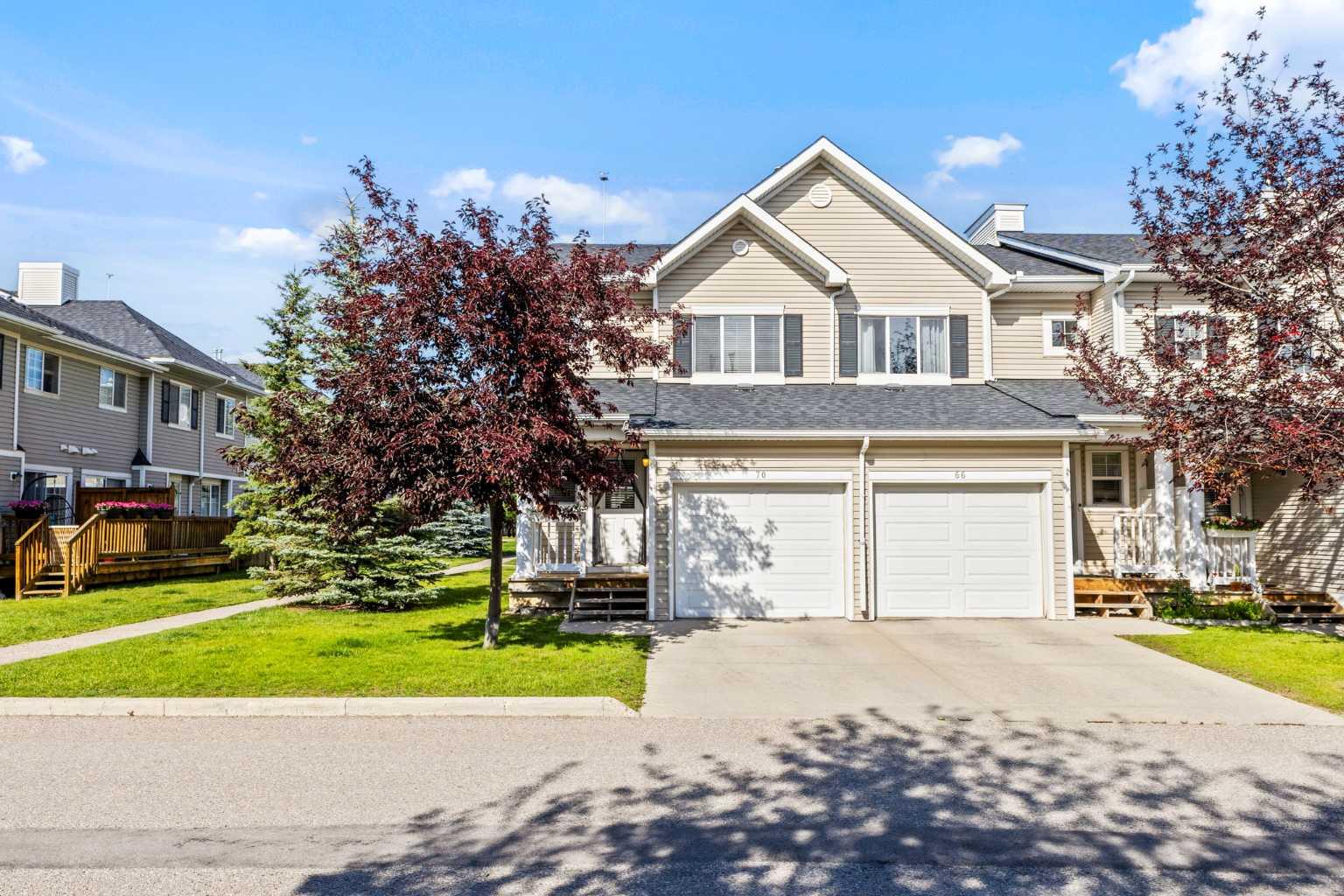 70 Country Village Villas NE