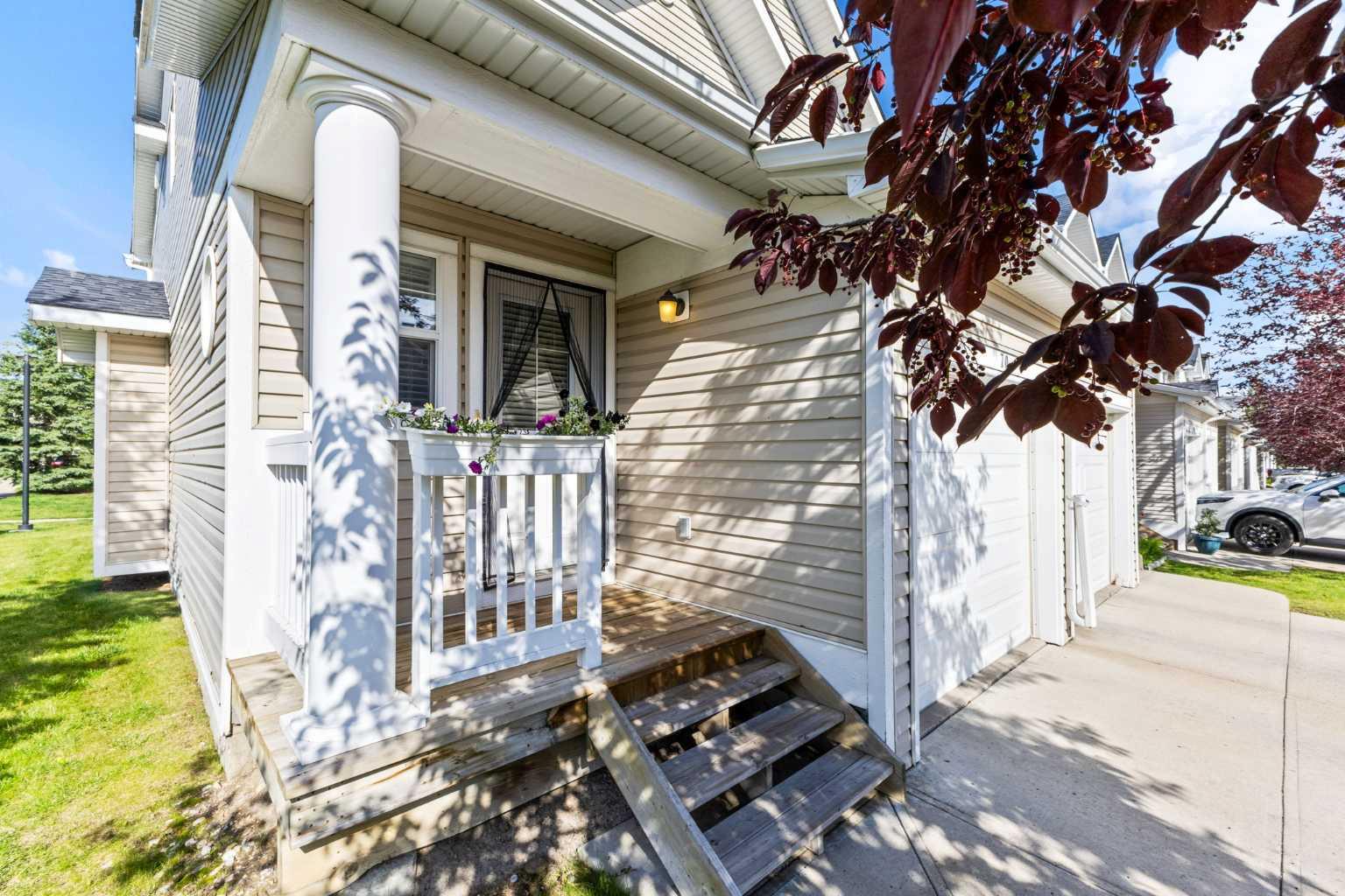 70 Country Village Villas NE