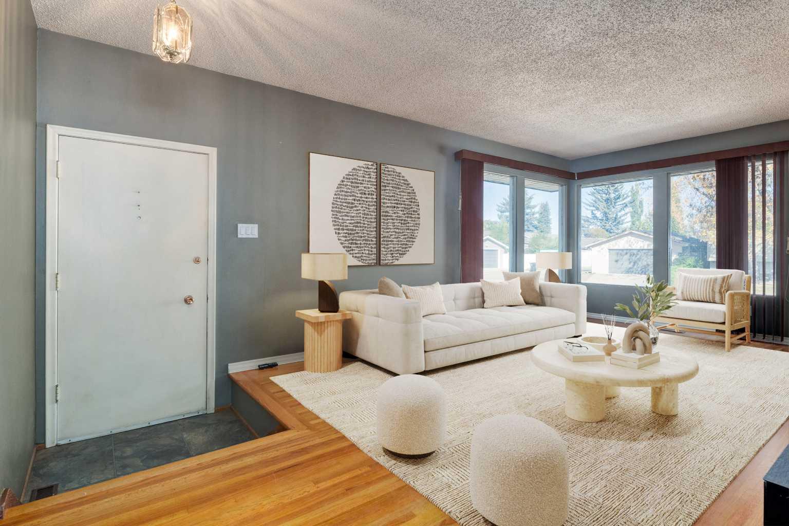 244 Maple Court Crescent SE