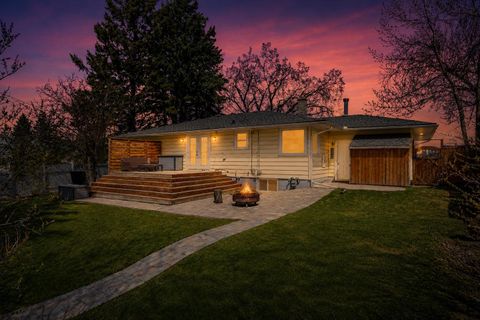 Photo of 3003 25 Street SW, Calgary, AB T3E 1Y2 (MLS # A2308484)