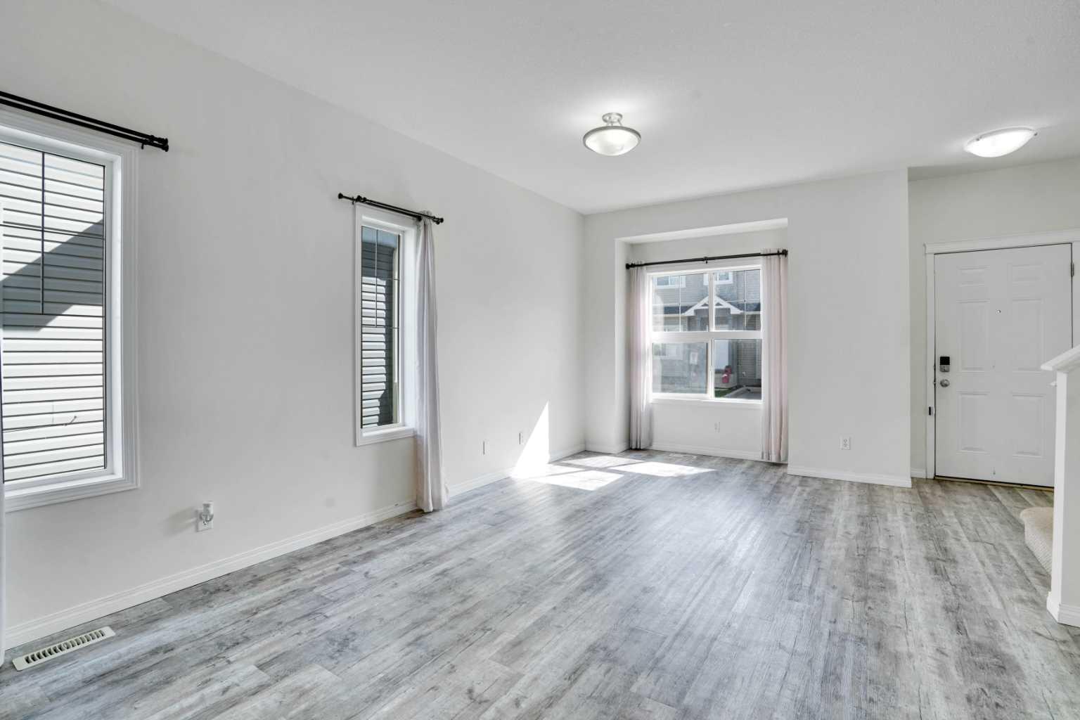 111 Tarawood Lane NE 3505