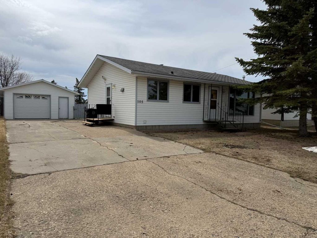 Photo of 105 4th Avenue SW, Falher, AB T0H 1M0 (MLS # A2308946)