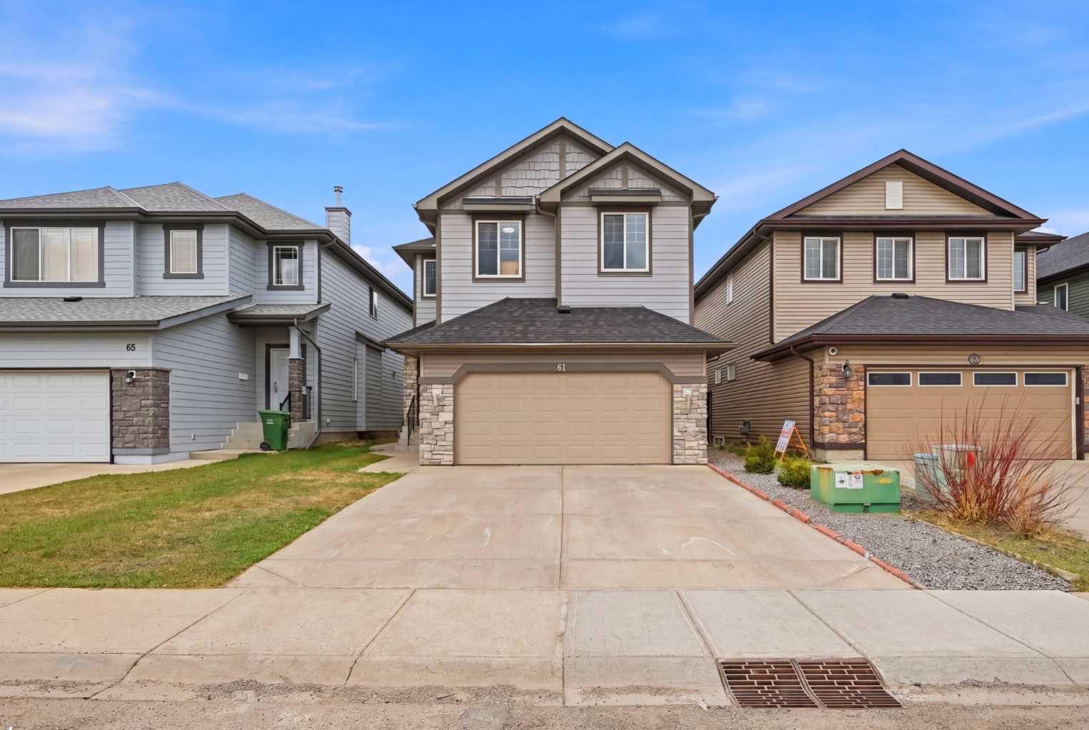 61 Saddleland Drive NE