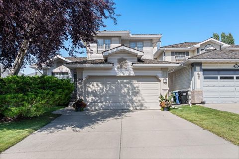 Photo of 255 Douglas Woods Drive SE, Calgary, AB T2Z 2E8 (MLS # A2300560)
