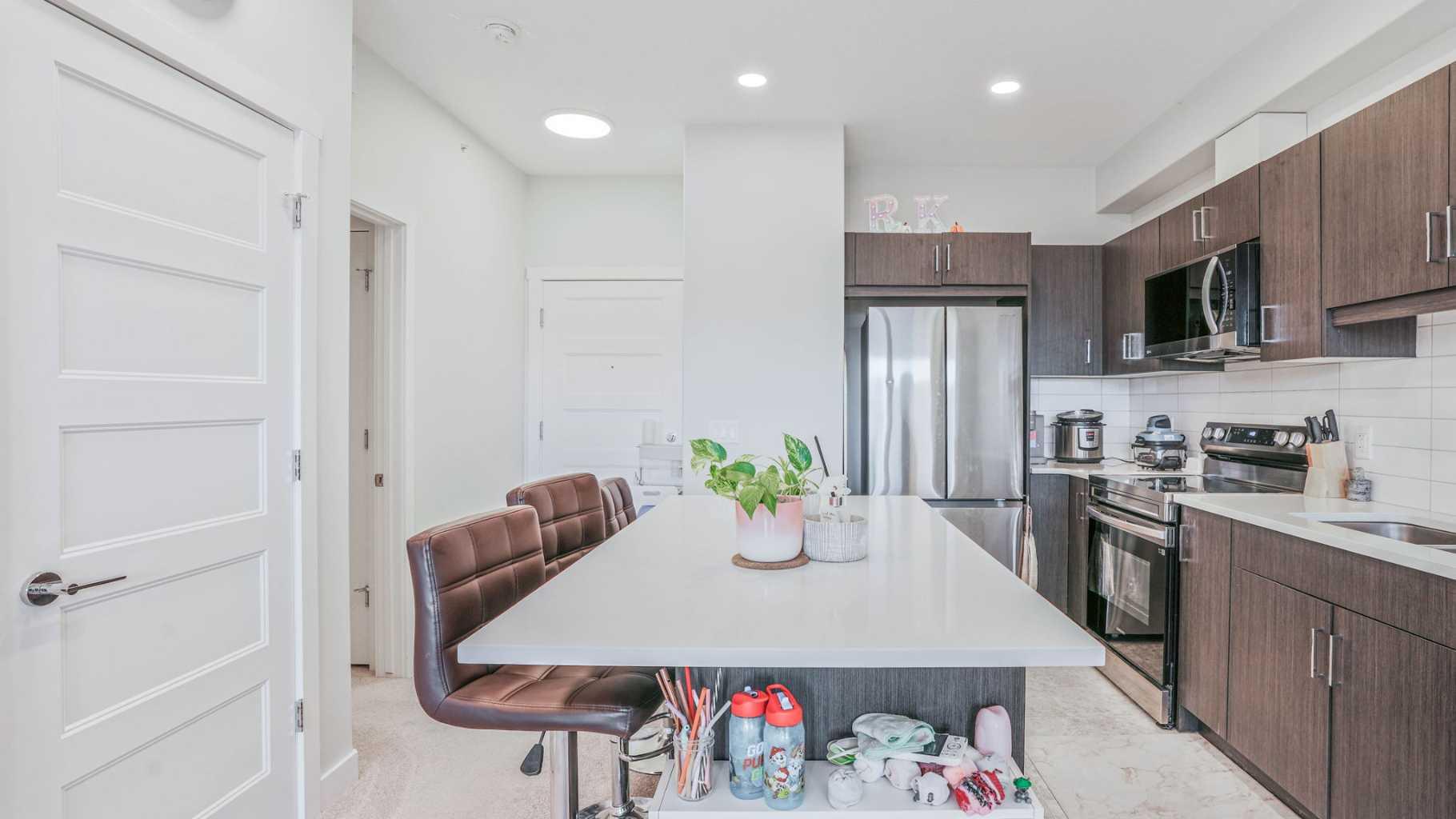 125 Wolf Hollow Crescent SE 404