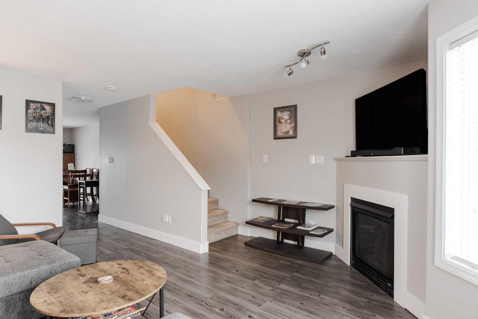 201 Arabian Drive 702