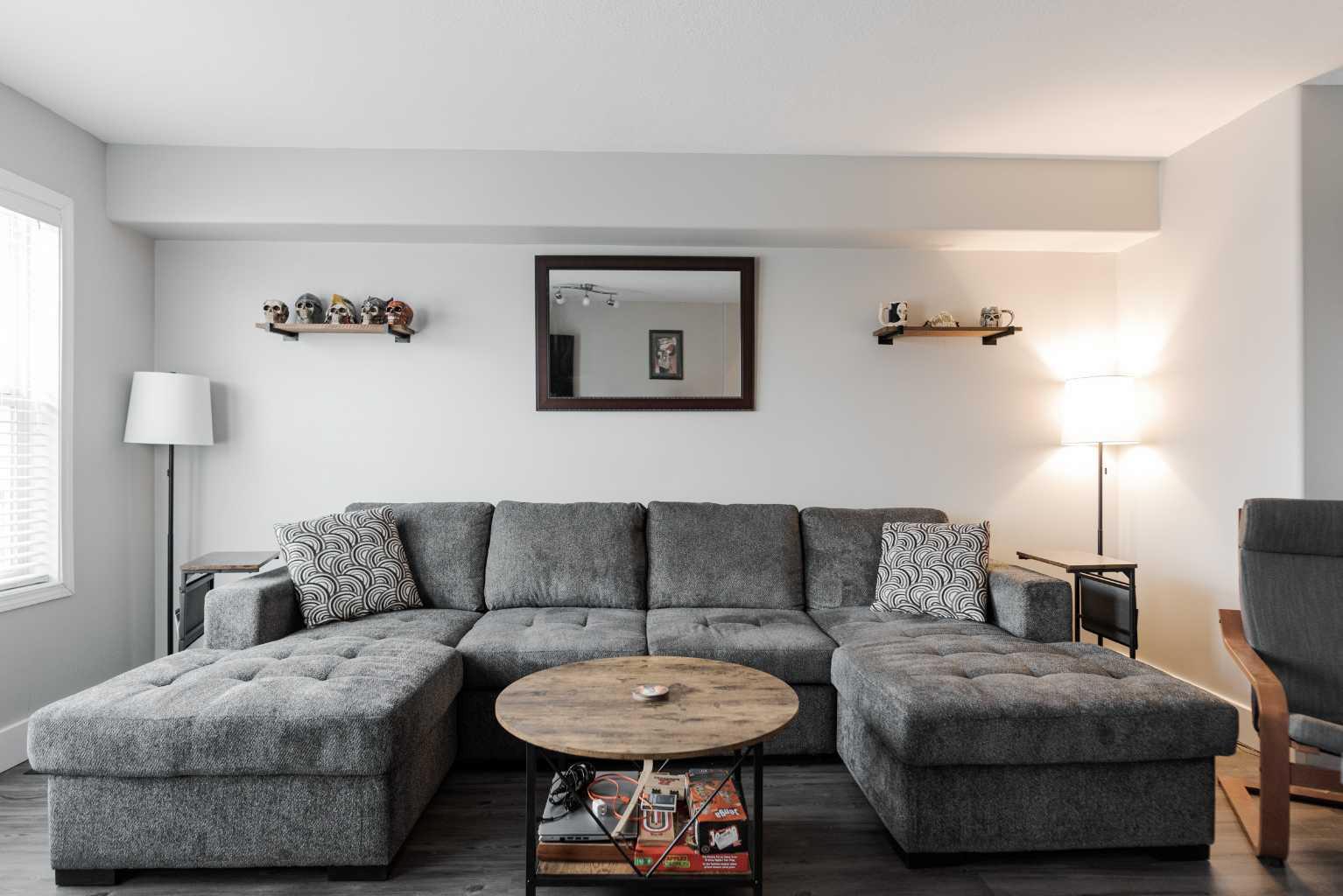 201 Arabian Drive 702