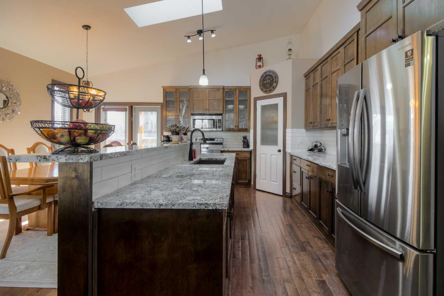 380 Grizzly Crescent N