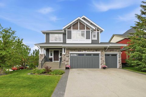 Photo of 73 Westpark Crescent SW, Calgary, AB T3H 0C2 (MLS # A2321641)