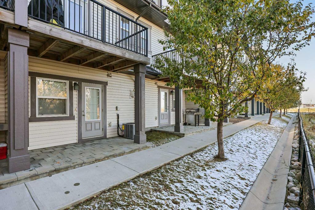 Photo of 68 New Brighton Point SE, Calgary, AB T2Z 1B8 (MLS # A2280946)
