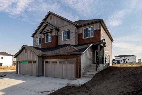 Photo of 304 Edgefield Close, Strathmore, AB T1P 2H9 (MLS # A2296293)