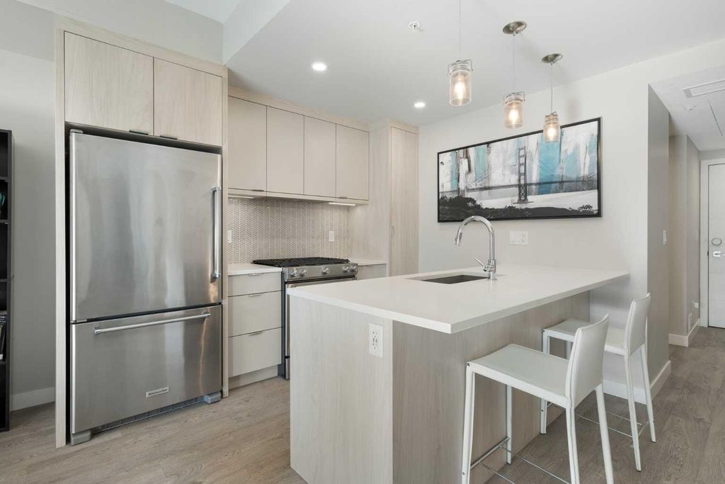 Photo of 3375 15 Street SW #202, Calgary, AB T2T 4A2 (MLS # A2328757)