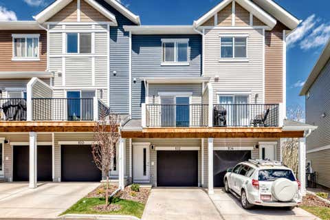 Photo of 102 Tuscany Summit Square NW, Calgary, AB T3L 0G1 (MLS # A2310165)