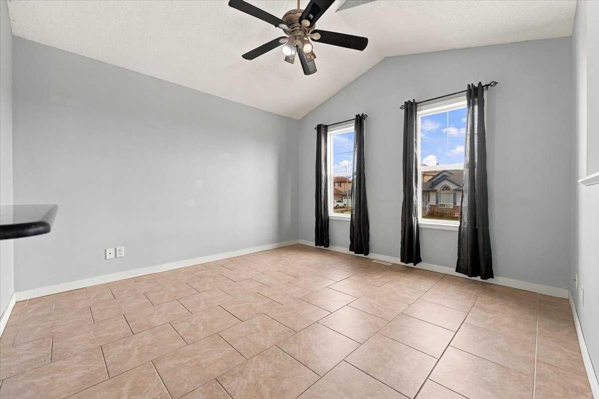 3 Cimarron Meadows Bay