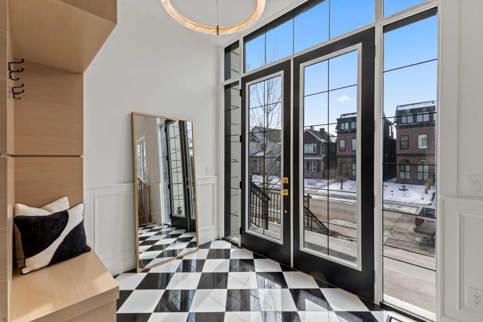 1910 Broadview Road NW