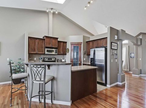 Tiny photo for 439 Rocky Vista Gardens NW, Calgary, AB T3G 5V1 (MLS # A2301725)