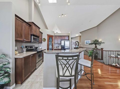 Tiny photo for 439 Rocky Vista Gardens NW, Calgary, AB T3G 5V1 (MLS # A2301725)