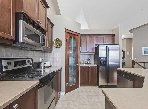 Tiny photo for 439 Rocky Vista Gardens NW, Calgary, AB T3G 5V1 (MLS # A2301725)