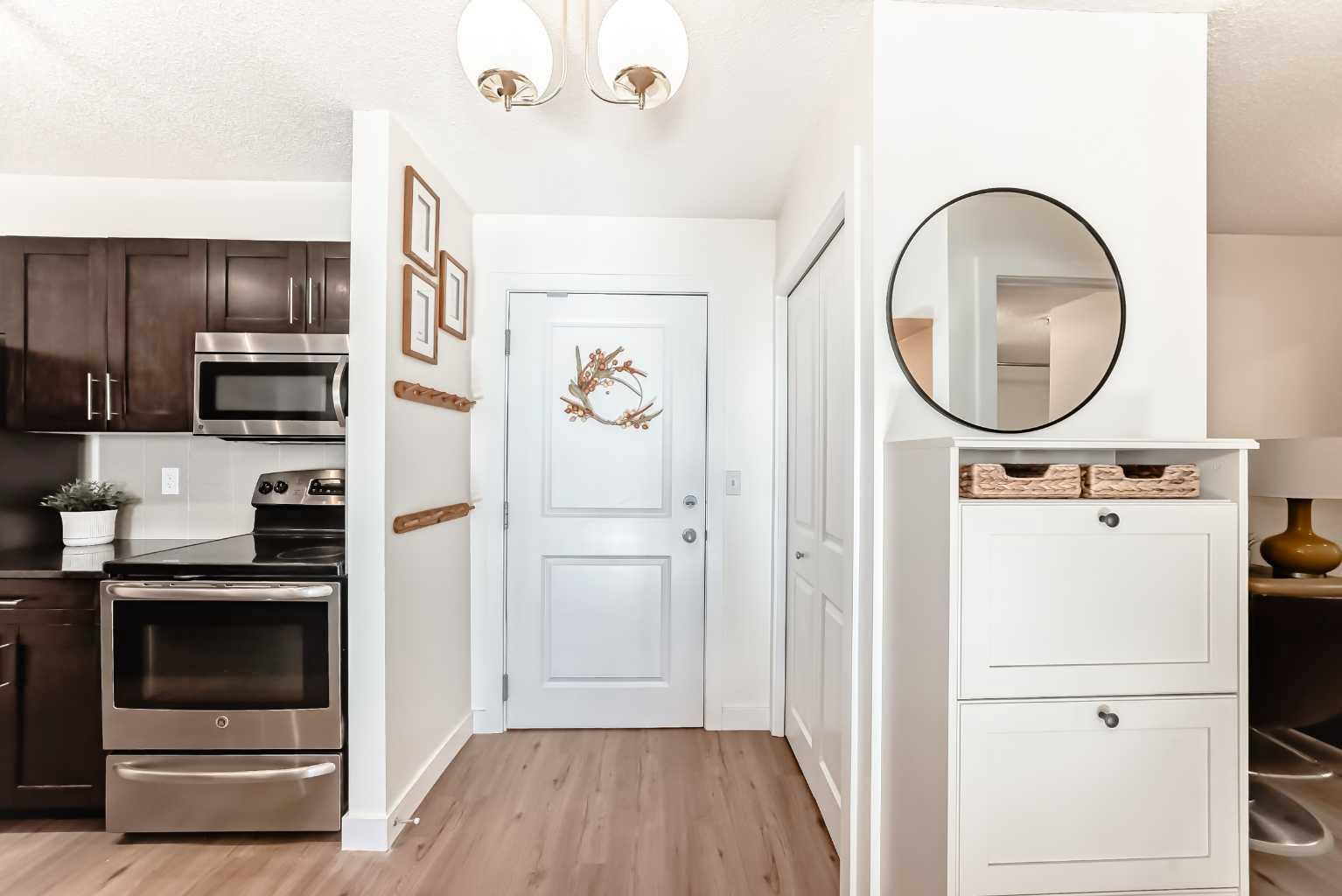 1317 27 Street SE 4213