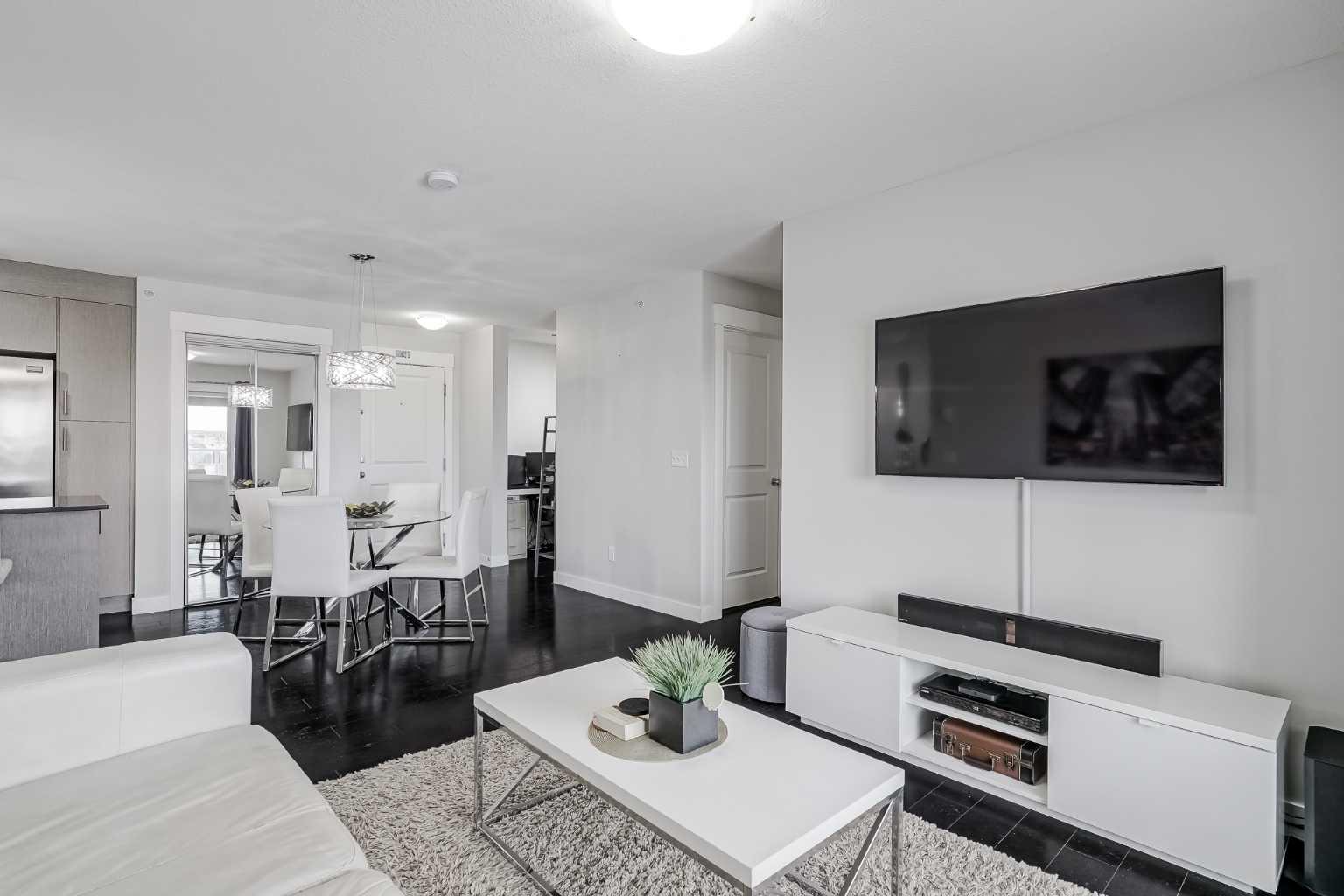 240 Skyview Ranch Road NE 1405