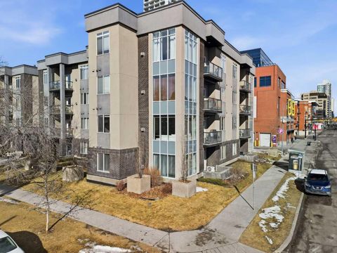 Photo of 910 18 Avenue SW #206, Calgary, AB T2T 0H1 (MLS # A2292351)