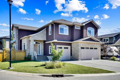 Photo of 172 Kinniburgh Way, Chestermere, AB T1X 0R8 (MLS # A2268159)