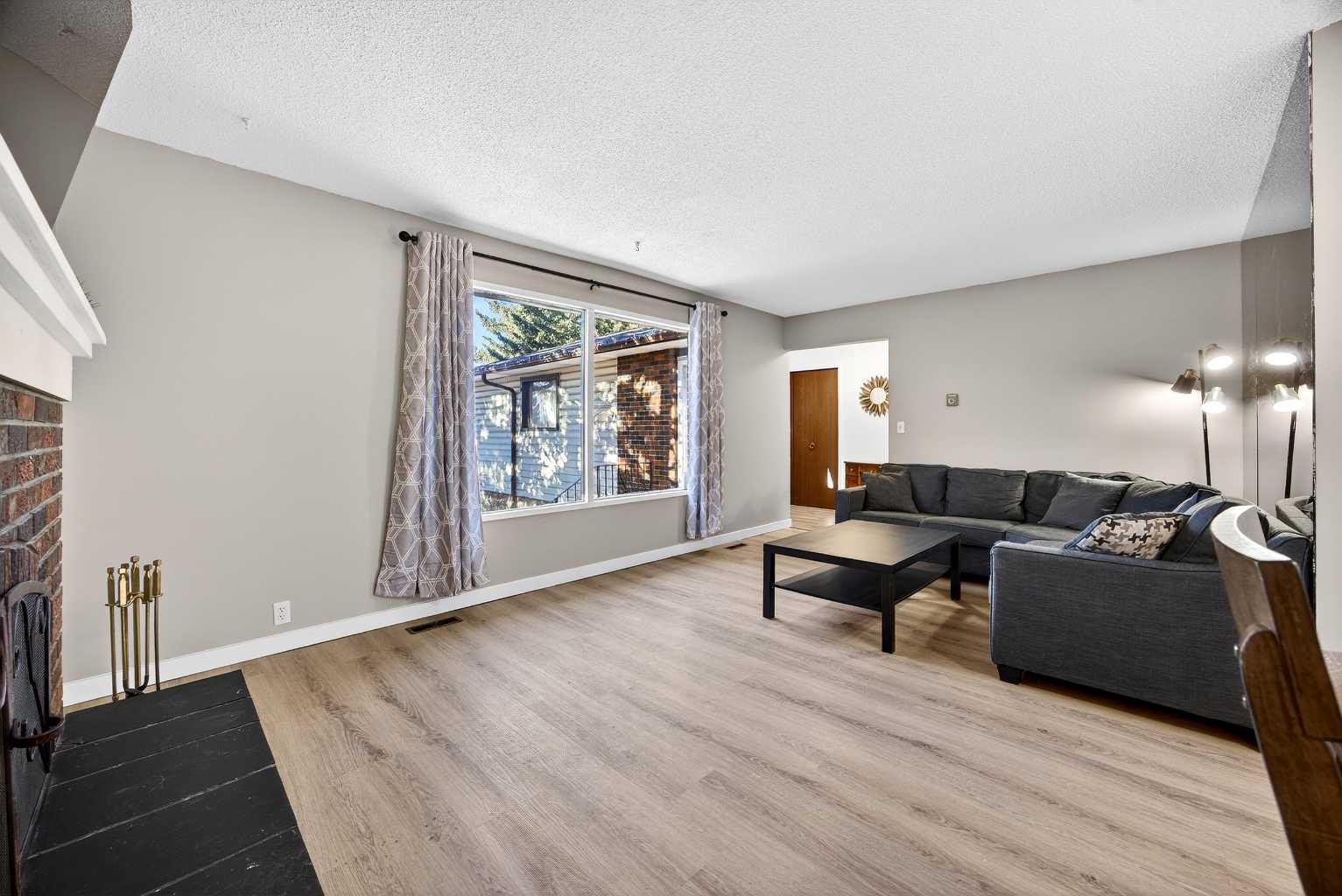 208 Silver Valley Rise NW