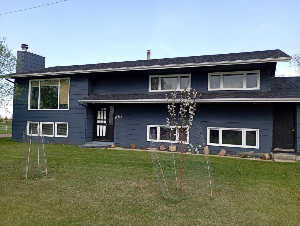 Photo of 5118 Alexander Avenue, Coronation, AB T0C 1C0 (MLS # A2336380)