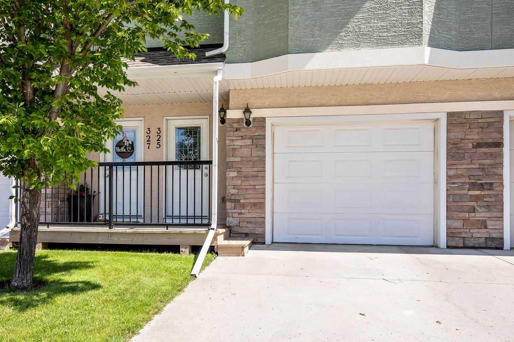 325 Strathcona Circle