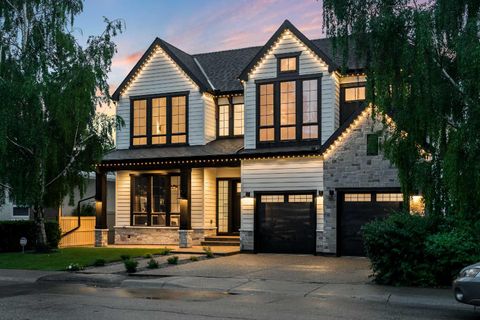 Photo of 4719 Chapel Road NW, Calgary, AB T2L 1A7 (MLS # A2322542)