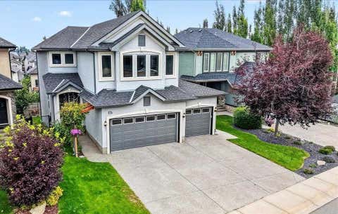 Photo of 174 Cranridge Terrace SE, Calgary, AB T3M 0H9 (MLS # A2336800)