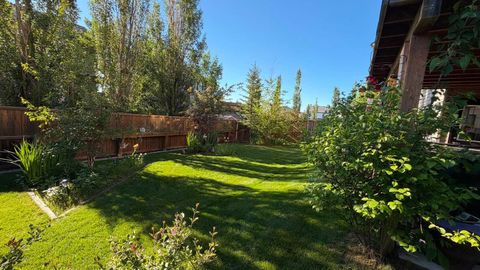 Photo of 123 Hawkmere View, Chestermere, AB T1X 1T7 (MLS # A2315347)