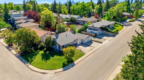 Photo of 2445 Cherokee Drive NW, Calgary, AB T2L 0X6 (MLS # A2339116)