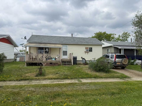 Photo of 10112 99 Street, Nampa, AB T0H 2R0 (MLS # A2346936)