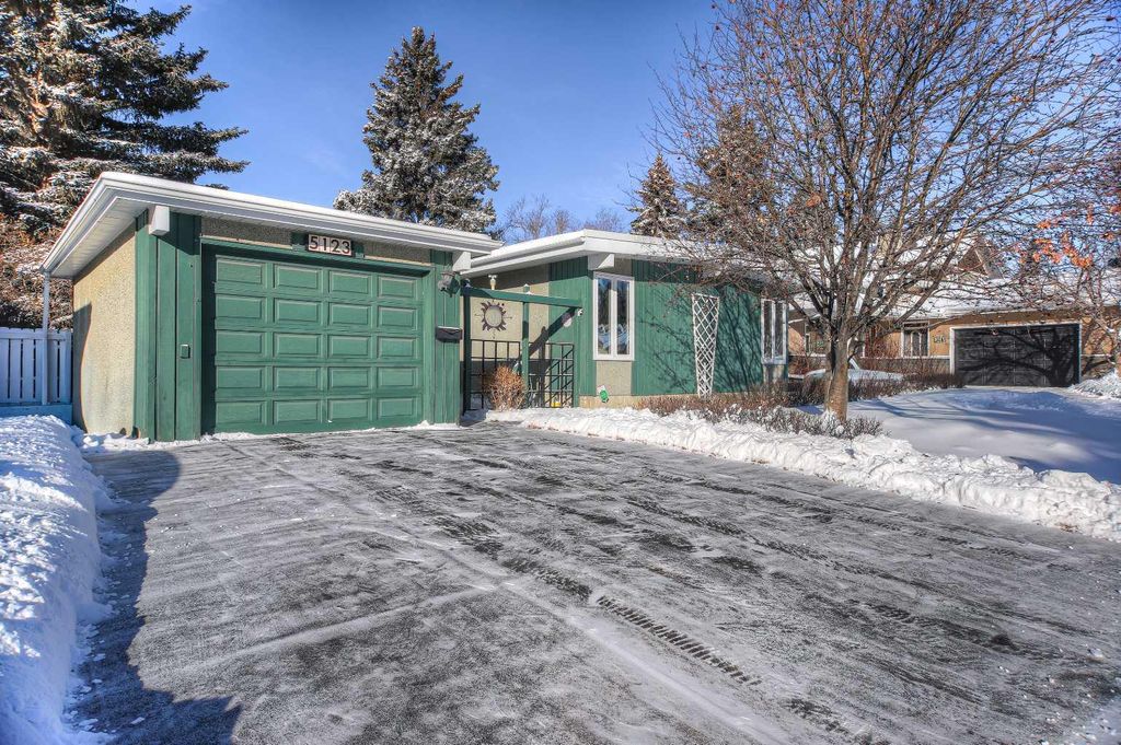 Photo of 5123 Viceroy Drive NW, Calgary, AB T3A 0V2 (MLS # A2289102)