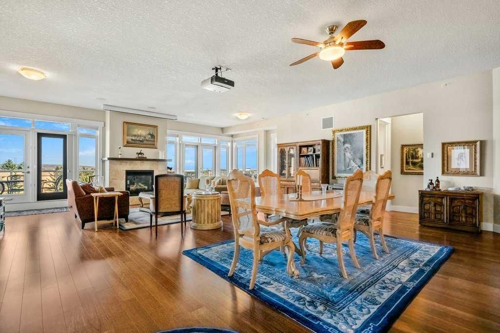 Photo of 4 Hemlock Crescent SW #404, Calgary, AB T3C 2Z1 (MLS # A2285983)